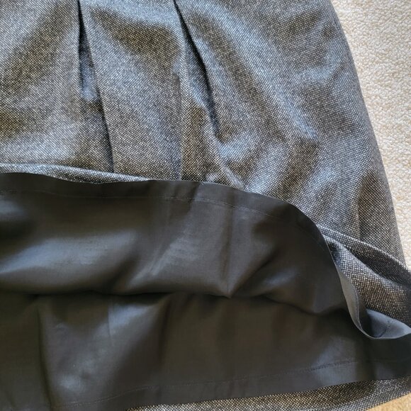 Ann Taylor full, pleated skirt with silver embroidery, side zip sz 8 - Picture 5 of 8